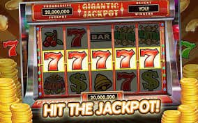 Phòng bingo online f168 okvip với nhiều người chơi đang theo dõi số rút trên điện thoại